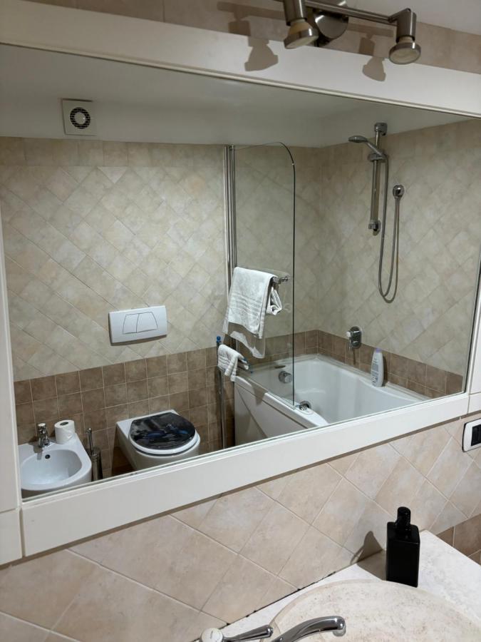 Boutique Rooms Trastevere Rom Exteriör bild