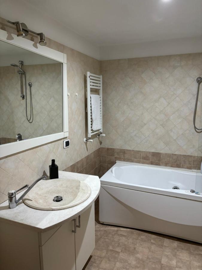 Boutique Rooms Trastevere Rom Exteriör bild